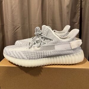 Yeezy 350 V2 Static (non reflective) Mens size 11